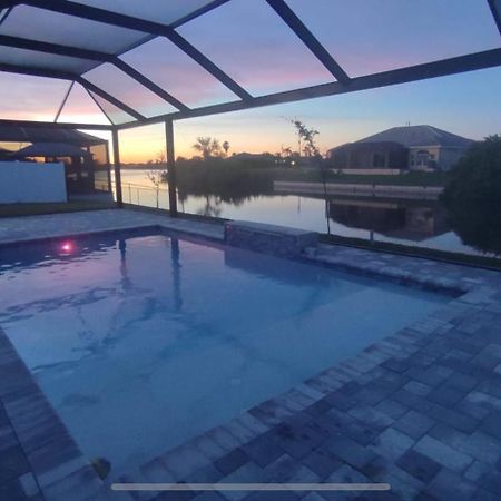 Newly Built Villa Ballerina With Heated Pool And Incredible View Into Beautiful Arrowheadcanal Кейп-Корал Экстерьер фото